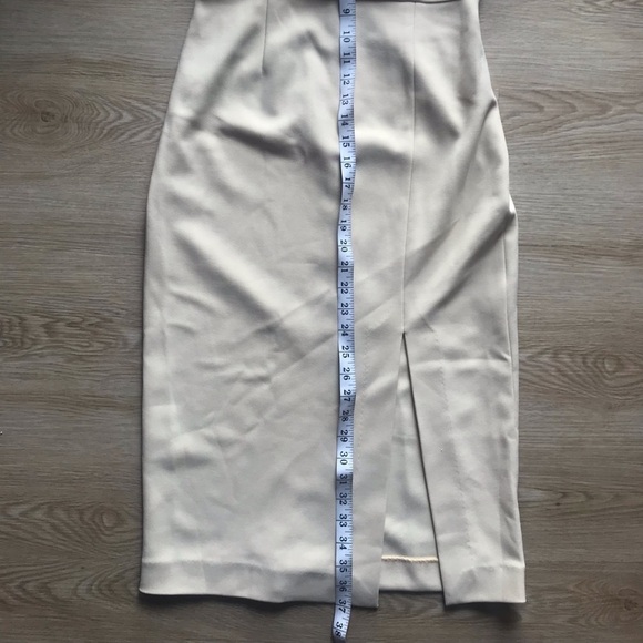 Minimalist Glam FINDERS KEEPERS Midi Bodycon Dress Beige Cutout Size 4 Old Money - Picture 10 of 12